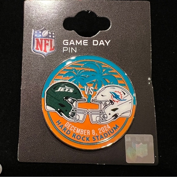 NFL 2024 Miami Dolphins New York Jets GAME DAY PIN 12/8/24 Hard Rock Stadium - Picture 3 of 6